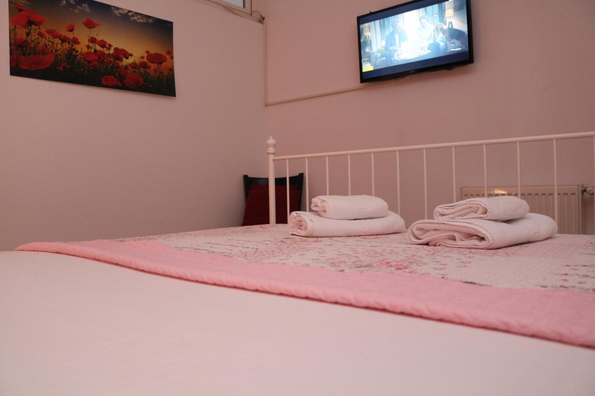 Comfort Residence Timisoara Phòng bức ảnh